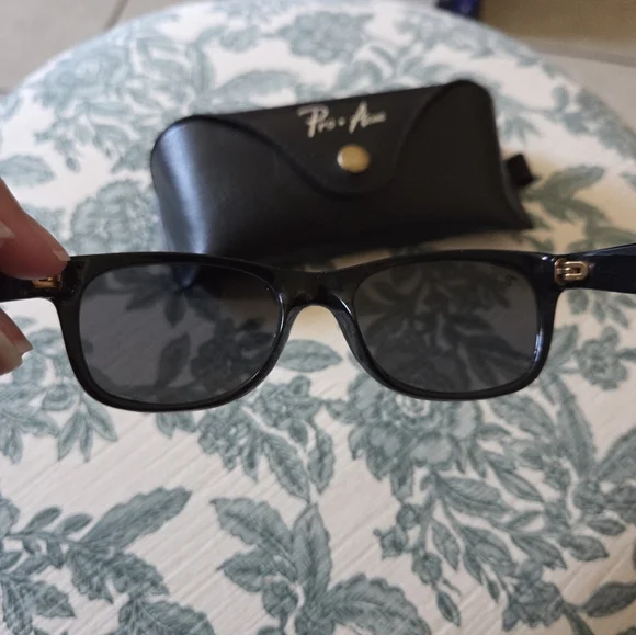 💙YOUTH Ray-Ban New Wayfarer Sunglasses🎁 - Picture 5 of 8
